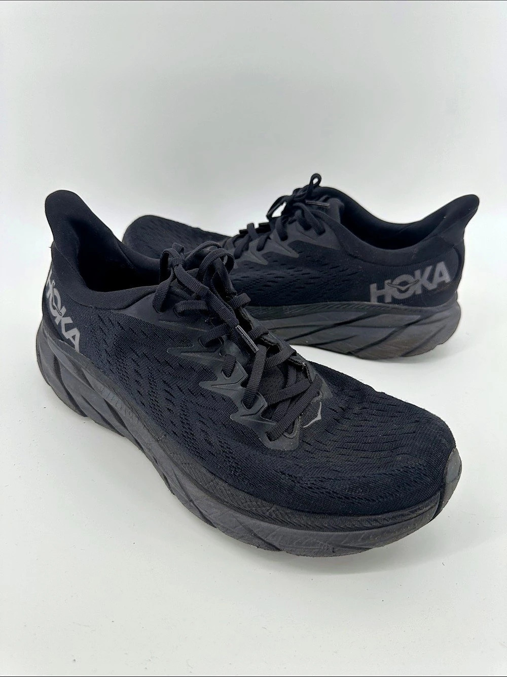 HOKA Clifton 8 Black Athletic Shoes Men’s US 11D